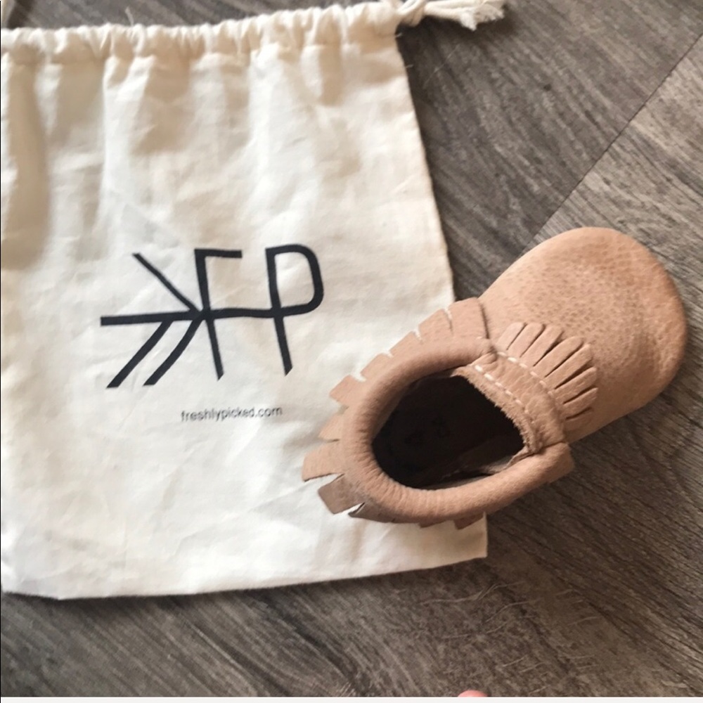 Brand new Freshly Picked weathered brown Moccasin